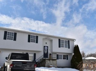25 Glenview Cir, Dillsburg, PA 17019