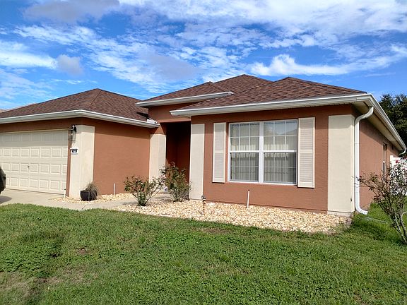 4th image of 4219 SW 54th Ct