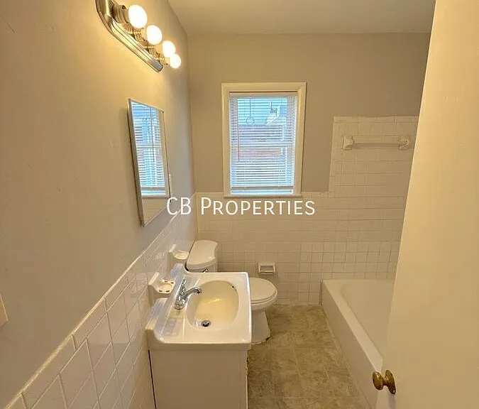 1871 Cornelia Ln — Photo 10