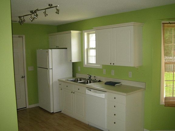 5th image of 108 Breeland Ct