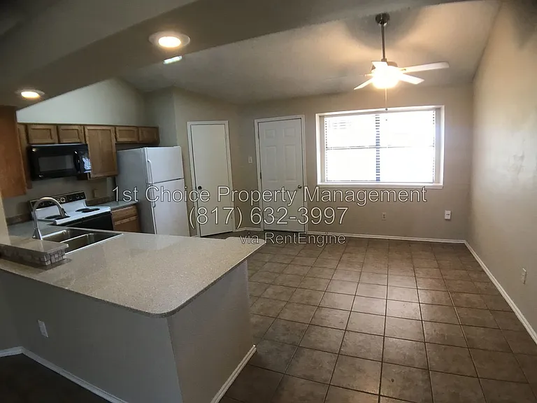 1120 Highpoint Rd — Photo 7