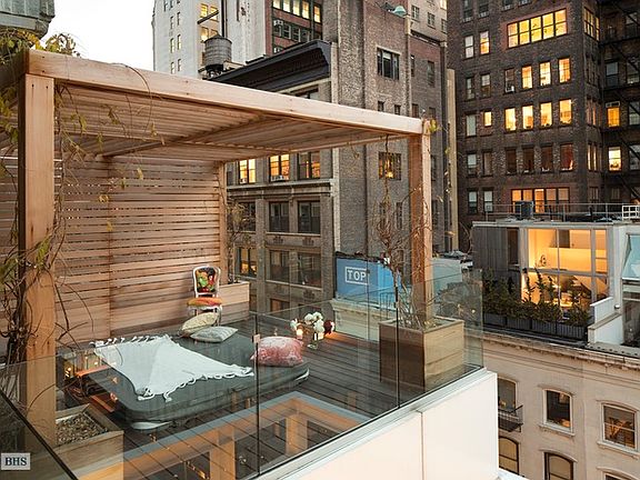 4th image of 16 Warren St #1