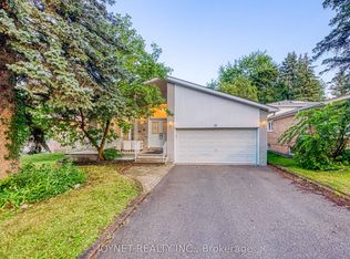 18 Bruce Farm Dr, Toronto, ON M2H 1G3
