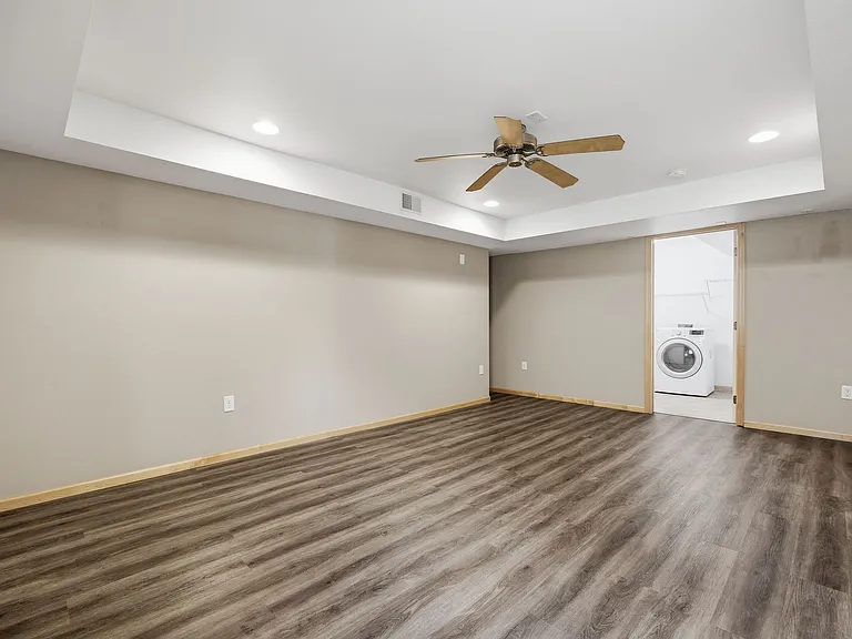 2414 Catskill Ct — Photo 6