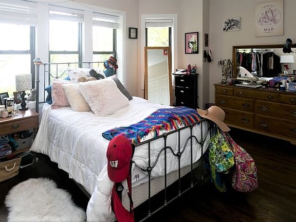 5th image of 2228 N Sawyer Ave #2230-3E