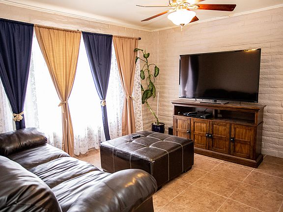 2nd image of 2538 W Calle Puebla