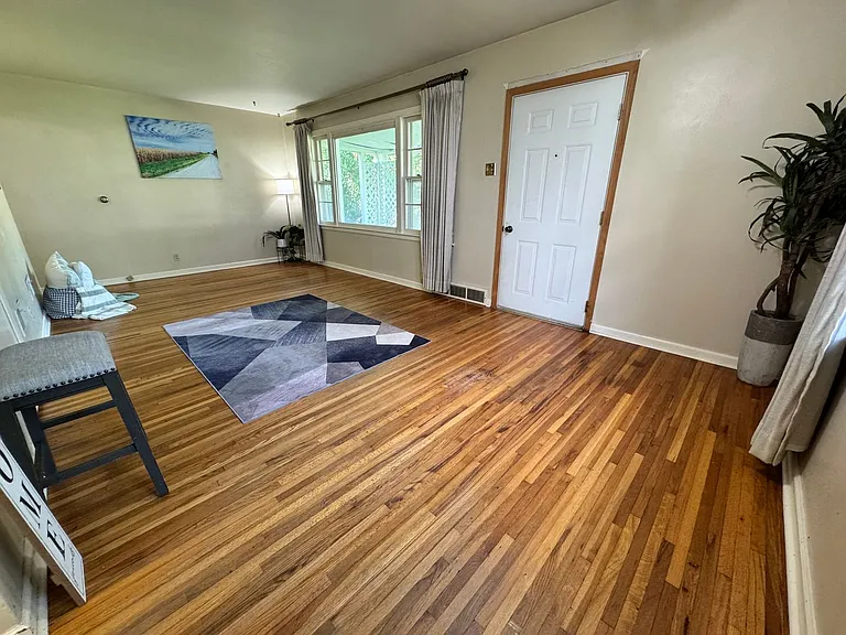 100 Norfolk Rd — Photo 16