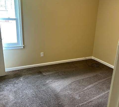 5th image of 105 Longstreet Cir