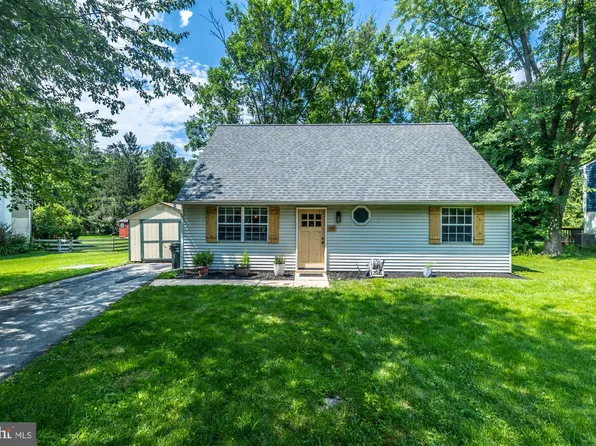 9 Glen Ridge Dr, Downingtown, PA 19335