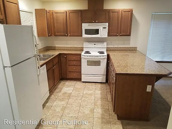 4th image of 12545 Roosevelt Way NE APT 305