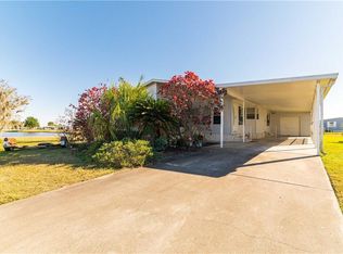 36548 Strand Dr, Zephyrhills, FL 33542