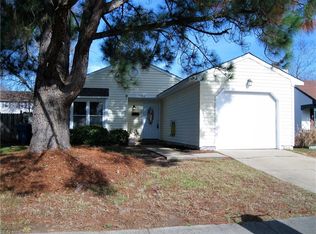 3708 Meadowglen Rd, Virginia Beach, VA 23453
