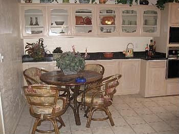 5th image of 621 Lakeway Dr