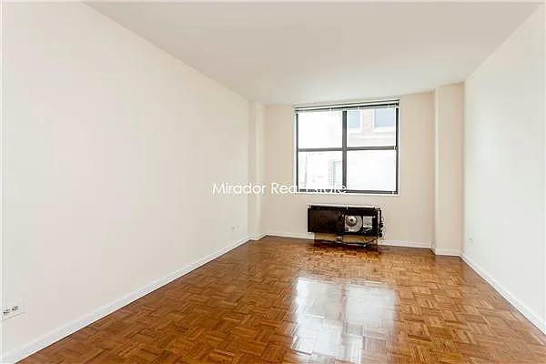 Rented by Mirador Real Estate | media 40