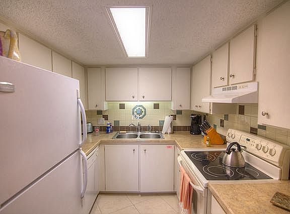 2nd image of 3580 S Ocean Shore Blvd APT 701