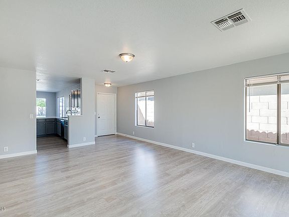 5th image of 9251 W Brown St