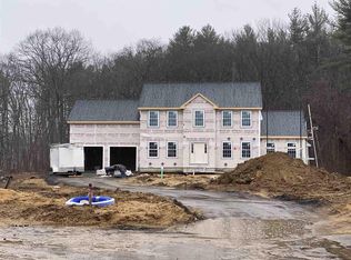 43 Autumn Cir, Hudson, NH 03051