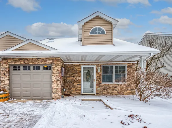 299 Garden Hill Dr, Tarentum, PA 15084