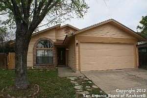 1st image of 211 Cypressgarden Dr