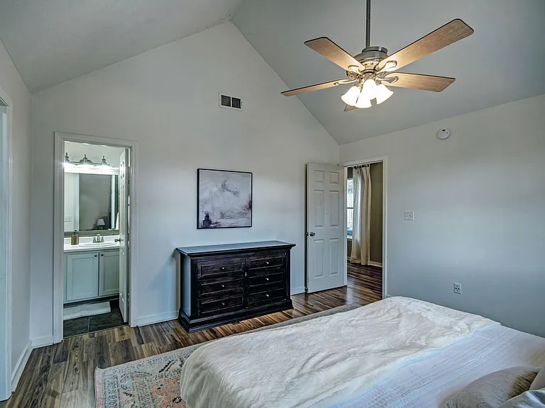 5 Brandy Village Cv — Photo 22