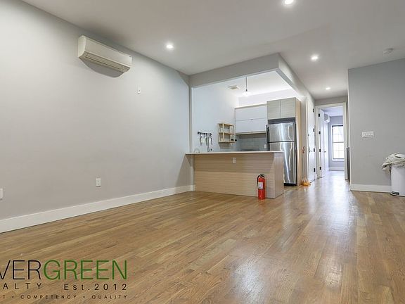 4th image of 1556 Greene Ave #1A