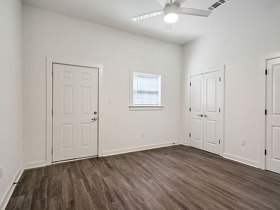 5th image of 13880 Hayne Blvd Unit 4