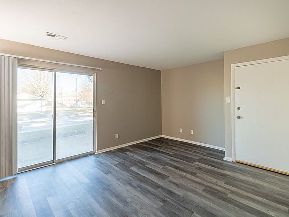 3rd image of 501 1st Ave SE #503-A
