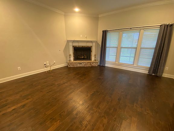 20220803_130449175_iOS_08032022