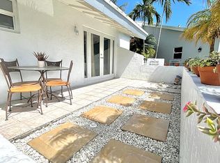 16611 Redwood Way, Weston, FL 33326