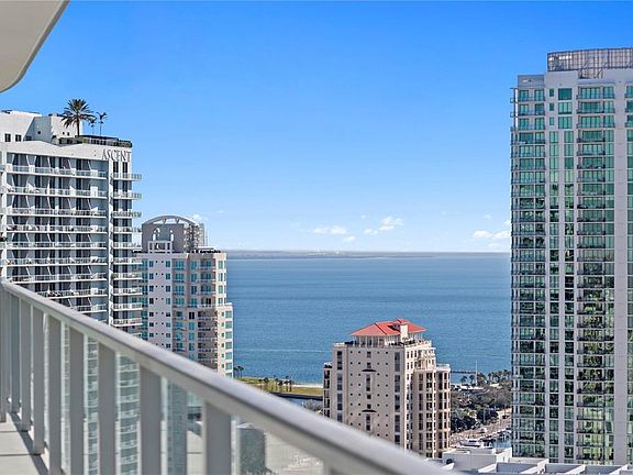 5th image of 400 CENTRAL AVENUE #2806