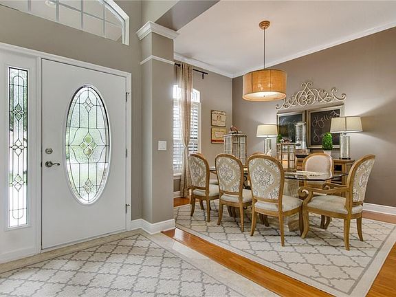 4th image of 16029 Ternglade Dr