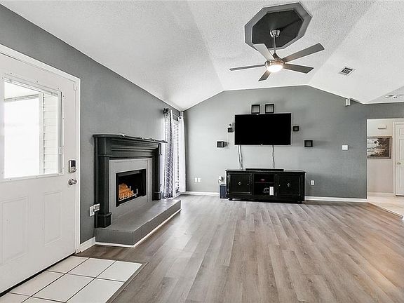 4th image of 2633 Highland Meadows Dr
