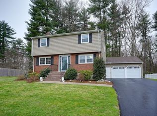13 Jackson Rd, Burlington, MA 01803