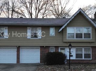 7205 Willow Ave, Raytown, MO 64133