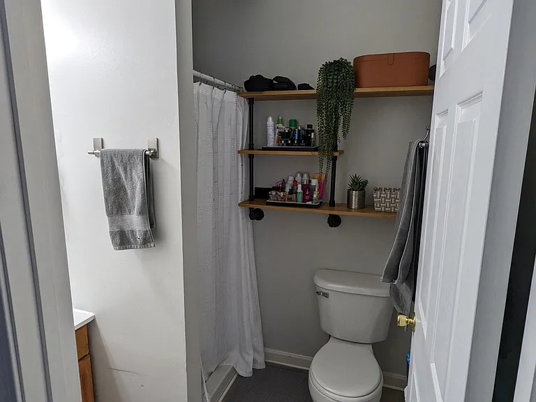 56 Oak St — Photo 10
