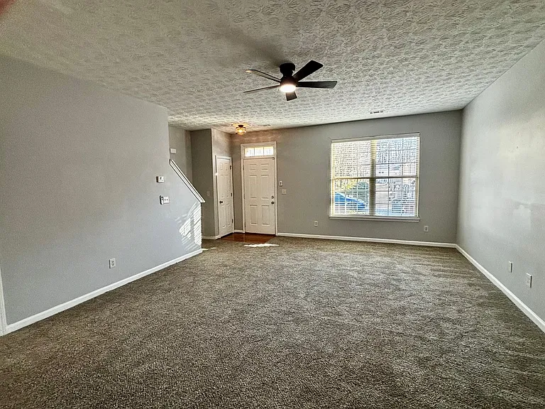 4249 High Park Ln — Photo 6
