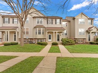 983 Ellsworth Dr, Grayslake, IL 60030