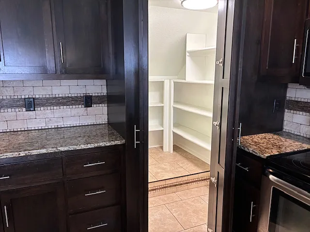 5972 N London Ave — Photo 9