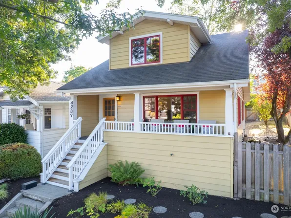 4237 2nd Avenue NE, Seattle, WA 98105