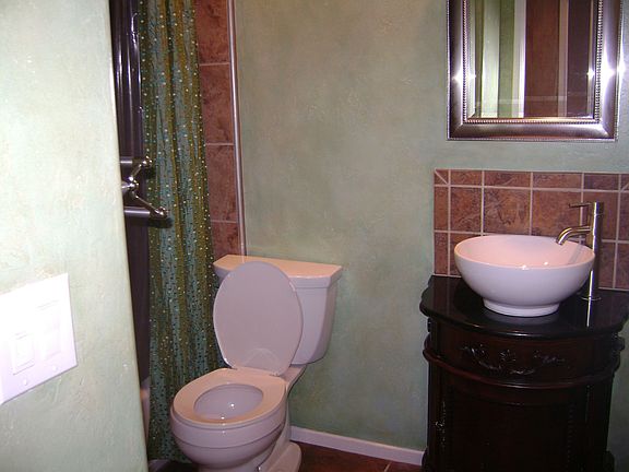 4th image of 549 Guava Ave APT A