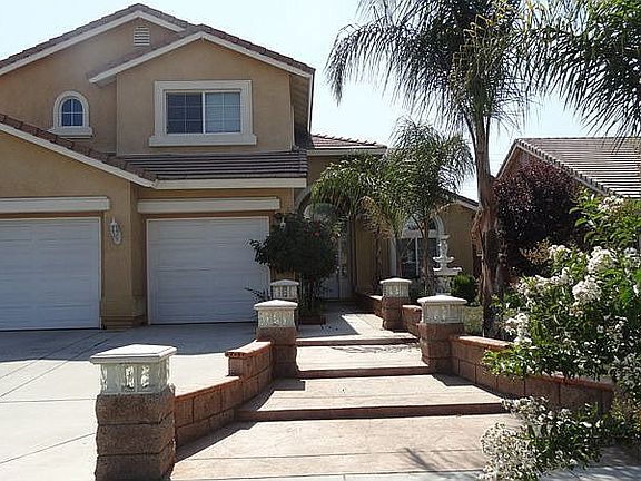 Front Entry Way