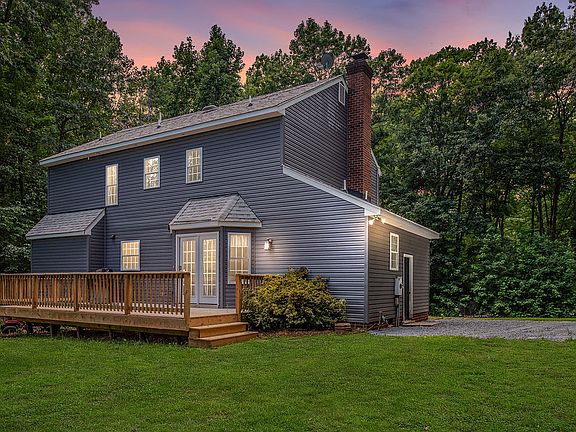 4th image of 2360 Old Apple Grove Rd