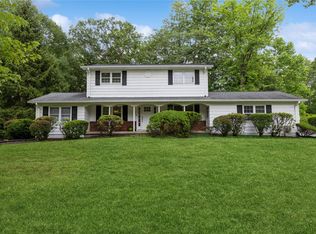43 Woodglen Dr, New City, NY 10956