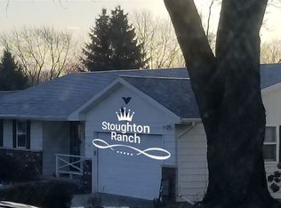 909 Eisenhower Rd, Stoughton, WI 53589