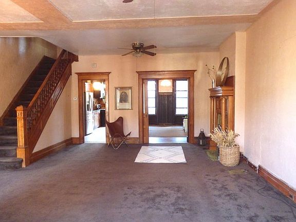 4th image of 204 Midwood St