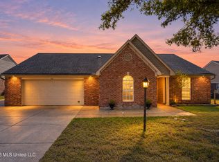 831 Lakemont Dr, Southaven, MS 38671