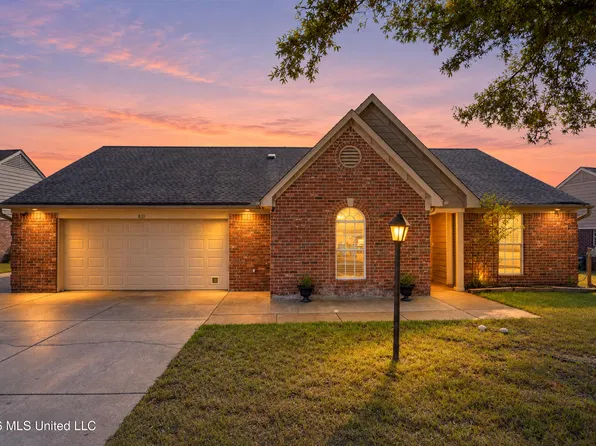 831 Lakemont Dr, Southaven, MS 38671