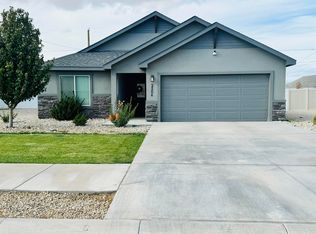 2506 W Briscoe Ave, Artesia, NM 88210