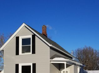 1715 Washington Ln, Davenport, IA