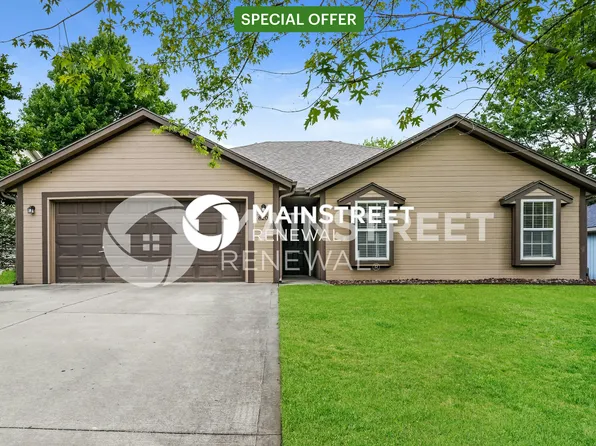 820 SW Meadowood Dr, Grain Valley, MO 64029